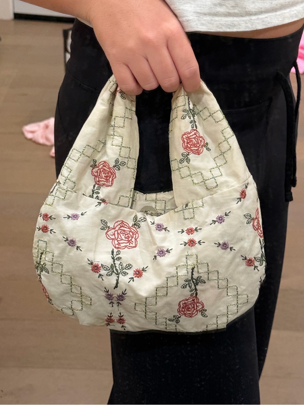 Embroidered Floral Cream Shoulder Bag